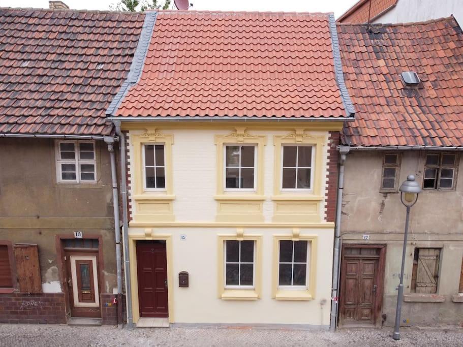 Altstadt-Apartment & Fewo Og Fuer Max 3 Pers NeuNeuhaldensleben Exterior photo